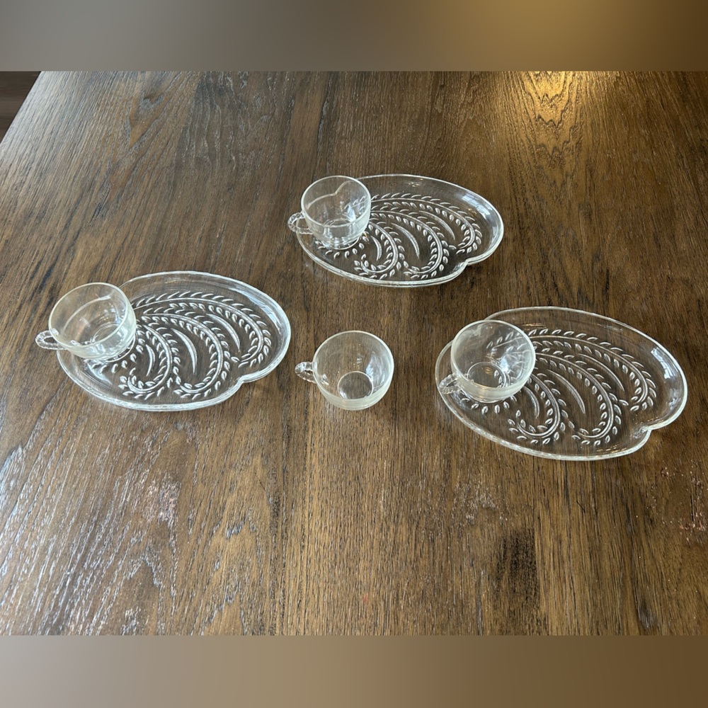 Vintage Federal Glass Company Snack Set